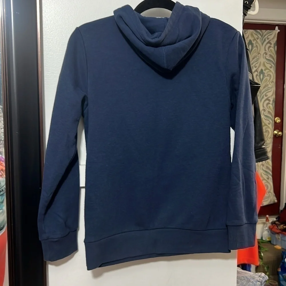 Converse all star Chuck Taylor blue pullover hoodie Youth size L 12-13 YRS